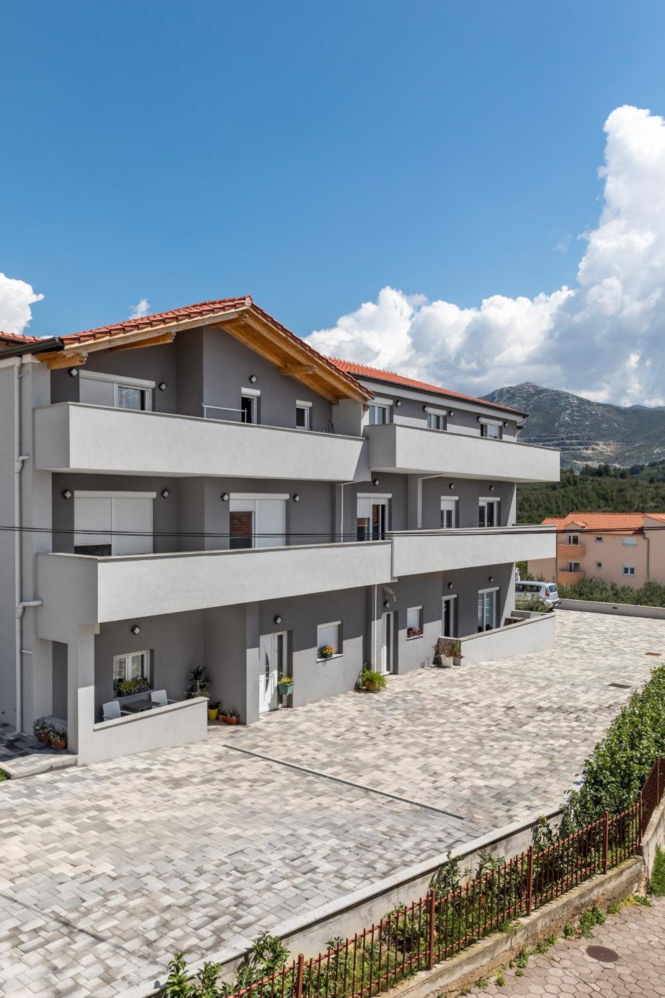 Apartments Villa Salona Sky Quarto foto